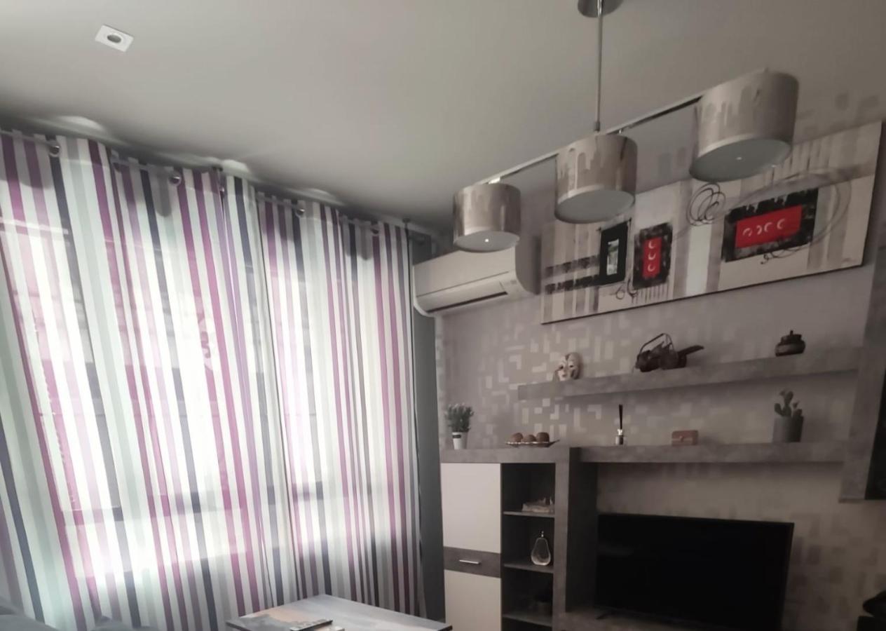 Apartamento Angustias Plaza Parking Gratis Privada Incluida Алкала ла Реал Екстериор снимка